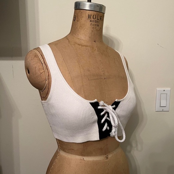 Fenty Puma by Rihanna Ribbed Lace-Up Cropped Bra Top - Picture 4 of 8